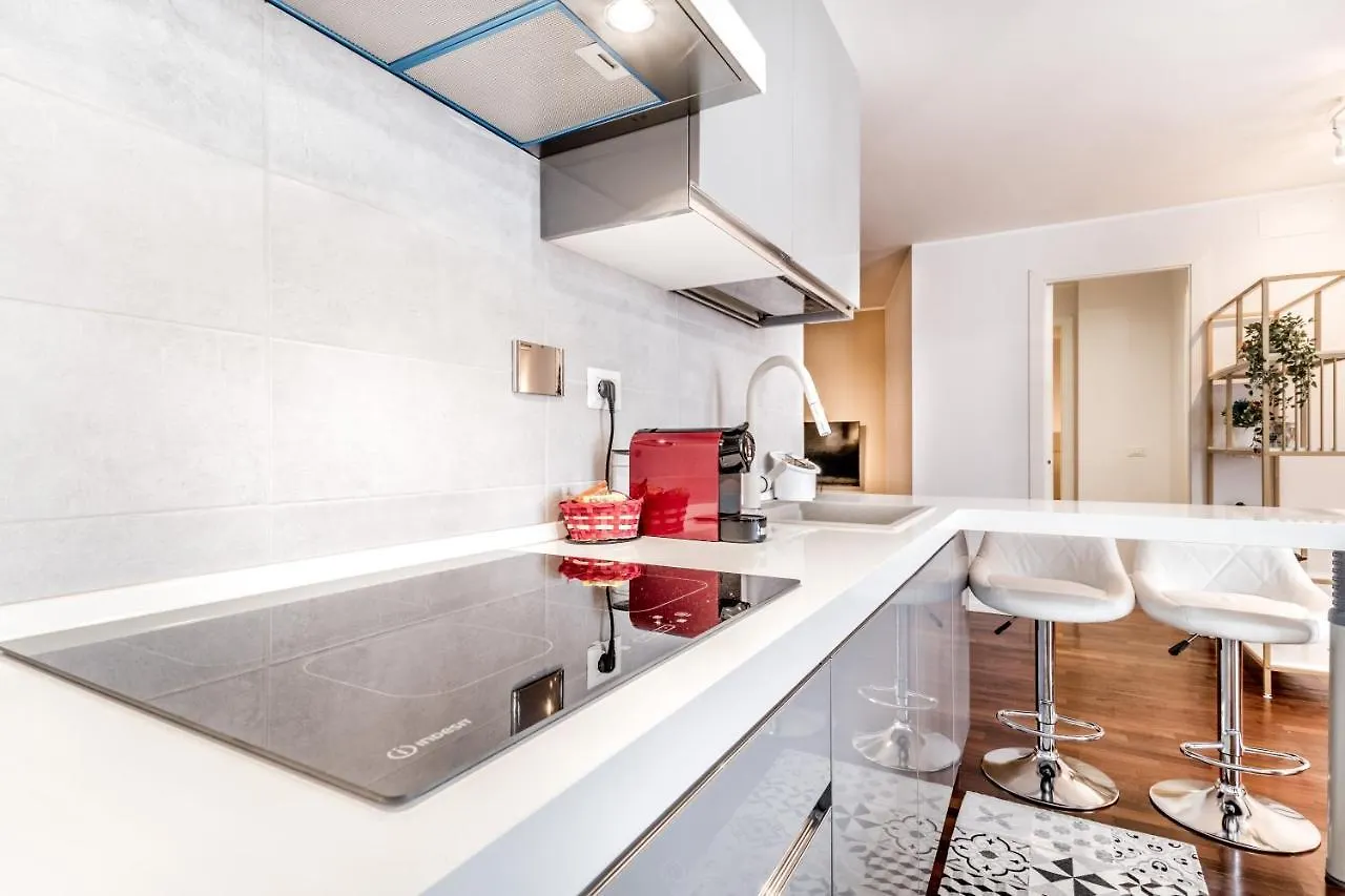 Bbhome Penthouse Bright And Elegant Metro Conca D'Oro Rom Lägenhet